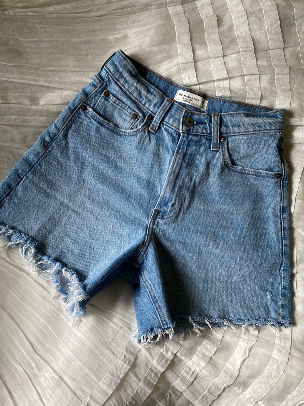 Abercrombie & Fitch The Dad Short High Rise